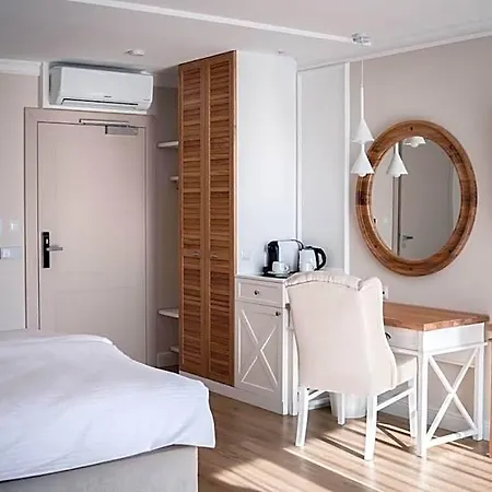 מלון Szerokie Wody Sea & 4*