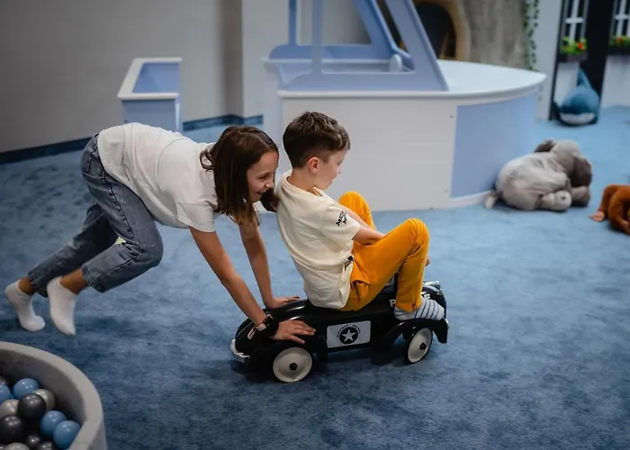 호텔 Szerokie Wody Sea & 우스트카